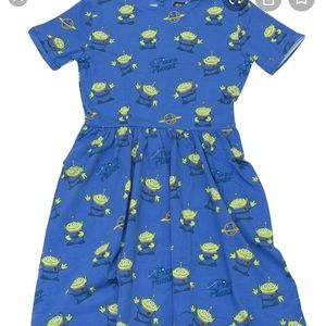 Cakeworthy Alien dress size XXL